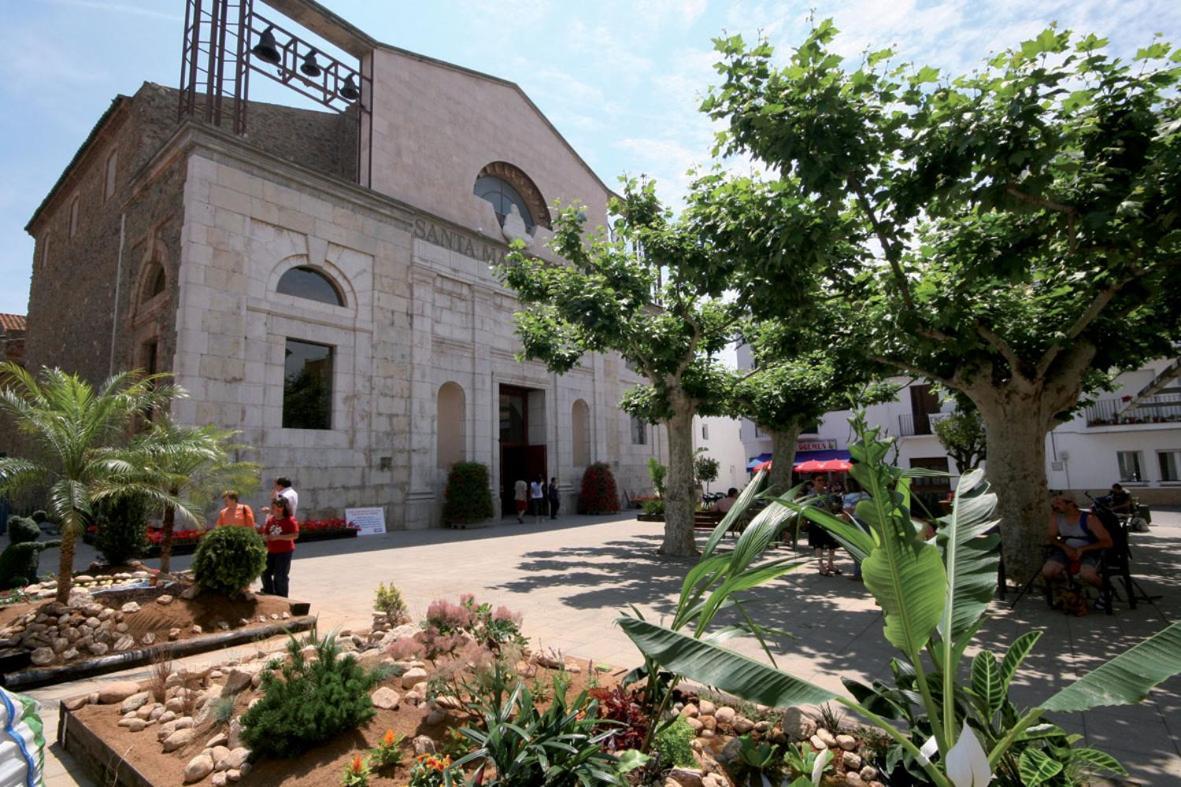 H Bella Mar Roses Hotel Ngoại thất bức ảnh