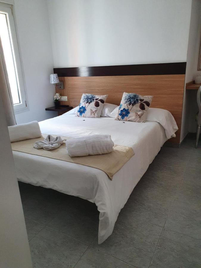H Bella Mar Roses Hotel Ngoại thất bức ảnh